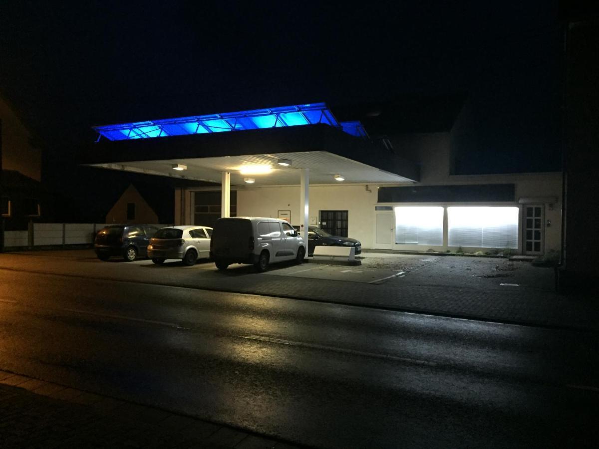 Апартаменты Alte Tankstelle Strassenhaus Экстерьер фото